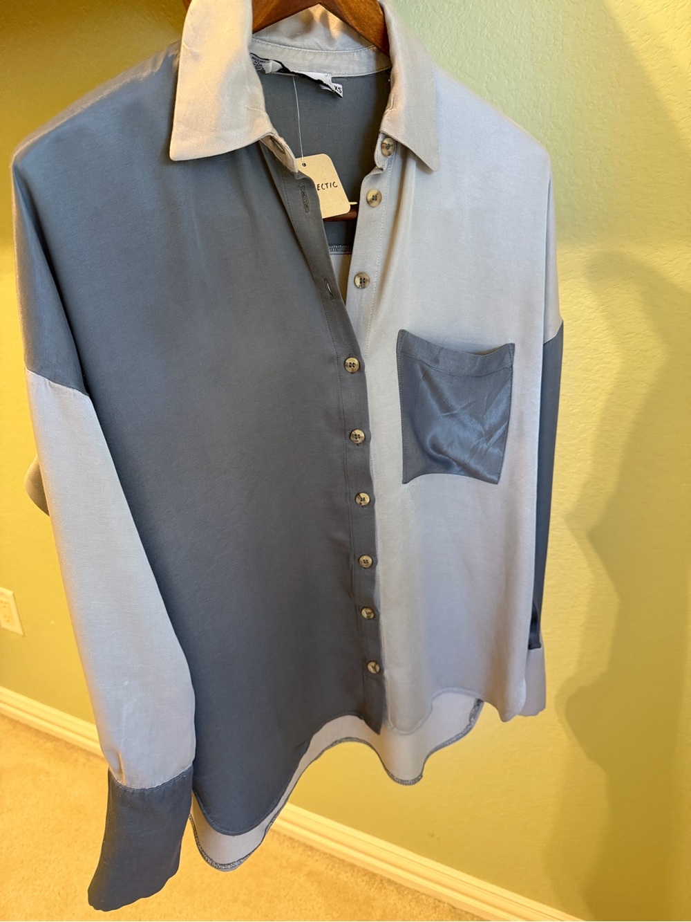 O H S E V E N D A Y S Color Block Button-Up Shirt XS